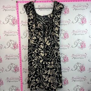 Reitmans dress milkmaid floral Black and Beige Floral Print Sleeveless Dress